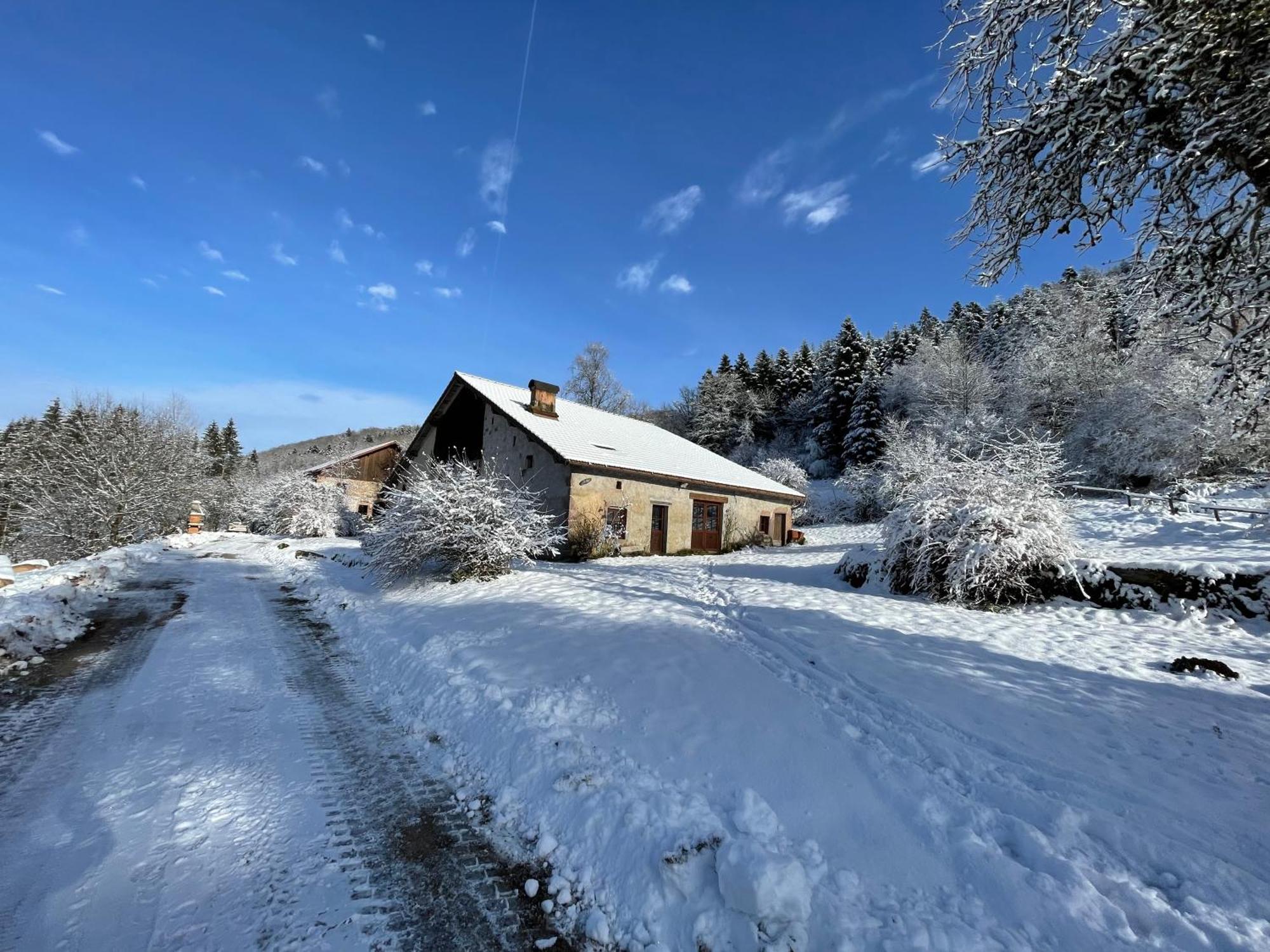 La Hutte Villa Tendon ภายนอก รูปภาพ